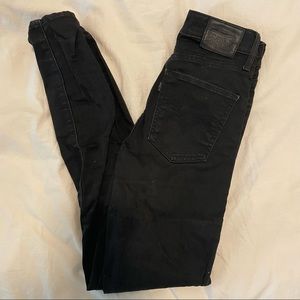 Aritzia Levi's Mile High Super Skinny Black Jeans